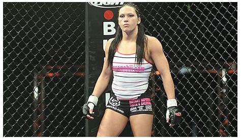 Top 10 Sexiest Female MMA Fighters of All Time