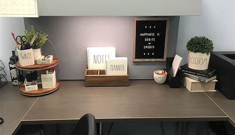 Best Office Desk Decoration Ideas