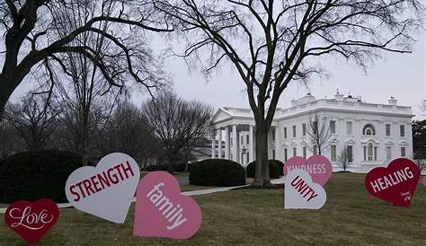 Bidens Valentine Decorations Biden Views ’s Day On Wh Lawn Wtop News