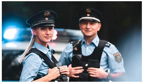 Polizeibeamter, Polizist in Downing Street, London, UK Stockfotografie