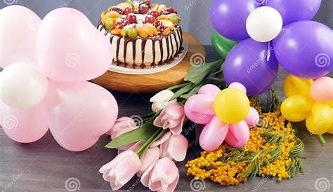 Flower Cake and Balloon | Flower cake, Birthday cake with flowers, Balloons