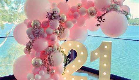 Decor Ideas for A 21st Birthday Party | BirthdayBuzz