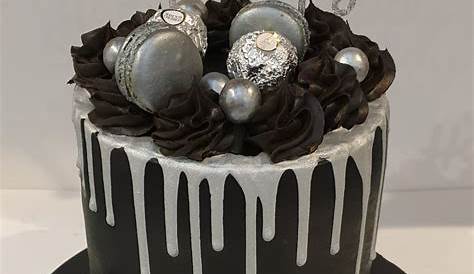 20 Black Cakes That Tastes as Good as it Looks : Modern Black and Gold Cake