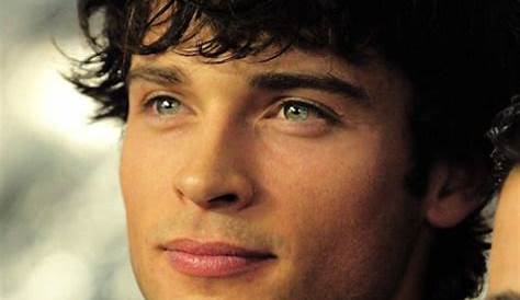 Famous Men with Curly Hair - A Photo Slideshow