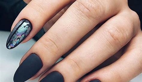 Budget-friendly Winter Nail Inspirations For College Life