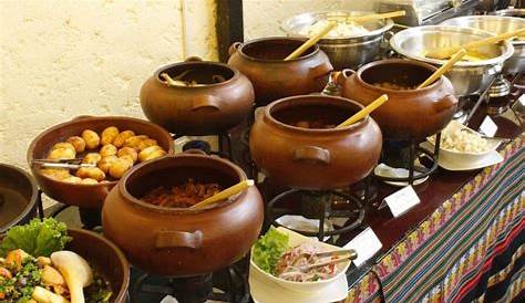 cazuelas de barro, artesanías, ollas, jarros,... Mexican Kitchen Ideas