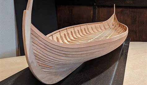 Viking Longboat Paper Model Template (teacher made) - Twinkl