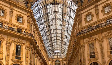 Milan: une ville à la mode. Guide de voyage - France
