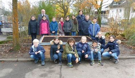 Zukunft Stadt & Natur: PflanzenWelten-Hochbeet an der Carl-Orff-Grundschule
