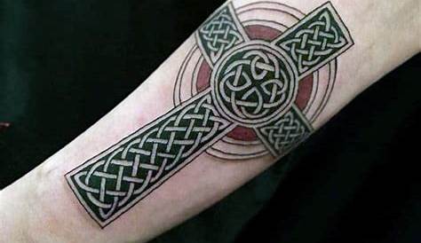 93 Celtic Cross Tattoos for Men [2023 Inspiration Guide]