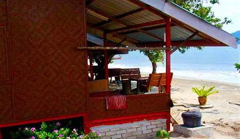Chalet Ala Kampung Depan Pantai Teluk Senangin, Terbaik Untuk Hari