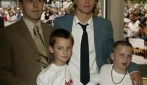 Charlie and his brother Charlie hunnam, Charlie, Movie stars