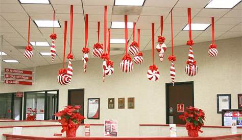 Christmas Bay Decoration Ideas For Office