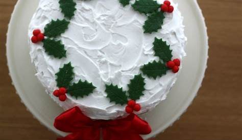Christmas Cake Decorating With Royal Icing