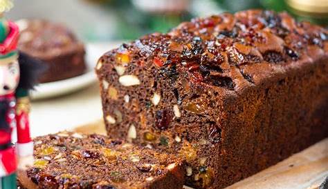 Christmas Cake With Nuts