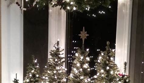 Christmas Decoration Ideas For Window Sills