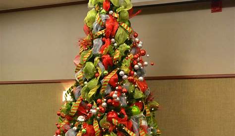 Christmas Tree Decorating Ideas Ribbon