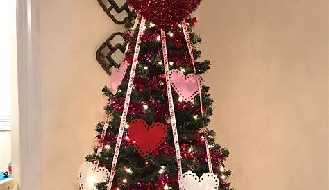 Christmas Tree With Valentine Decorations Why Take Down The When You Can