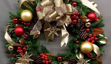 Custom 24" Christmas Wreath in Peabody, MA Evans Flowers