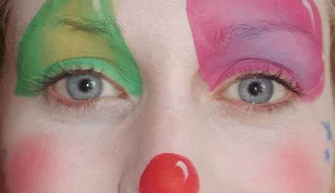 Cute & easy clown face paint! Inspired by @ashleahenson - just leave