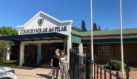 Visita de promoción de la Escuela de Lenguas Modernas al Colegio “Solar