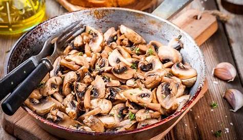 Cuocere i funghi in padella non è il metodo più adatto per cucinarli
