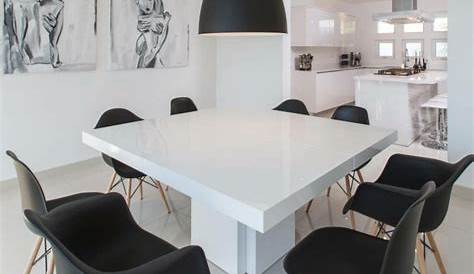 Mesa moderna de comedor en blanco y negro :: Imágenes y fotos