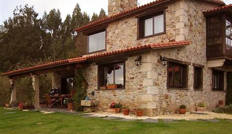 Publicaciones sobre construcciones de casas rústicas en Galicia y
