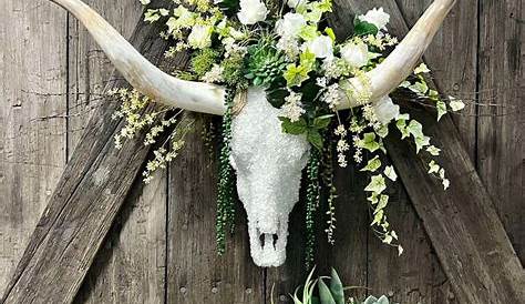 Custom made cow skull floral arrangement | For my crafty side