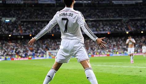 Cristiano Ronaldo celebrating - Cristiano Ronaldo Wallpapers