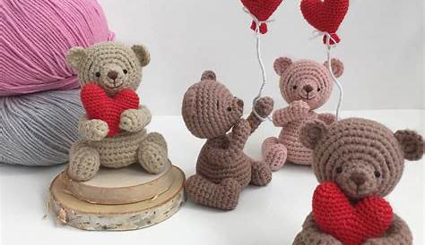 Crochet Valentine Bdar 22 Day Patterns Diyscraftsy
