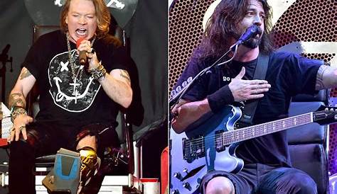 Axl Rose Performs GNR Show While Sitting on Dave Grohl's Throne