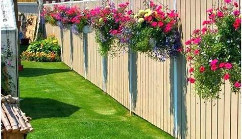 Decorating A Vinyl Fence With Spring Decor