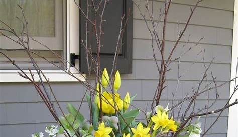 Decorating Outdoor Urns For Spring