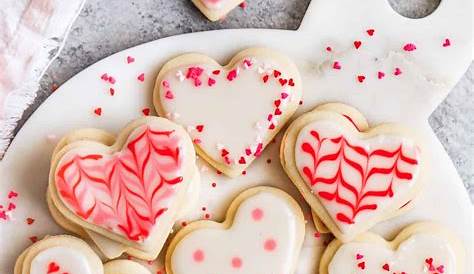 5 easy ideas for decorating heart cookies for Valentine's Day with the kids