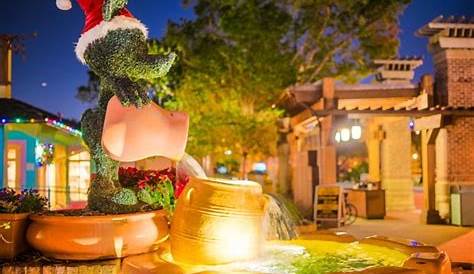 Does Disney Springs Decorate For Christmas?