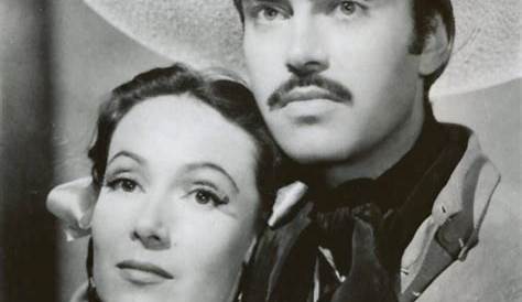 Dolores del Rio an d Pedro Armendáriz - María Candelaria (1944