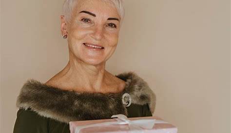Le migliori 10 idee regalo per una signora di 70 anni - RegaliMania