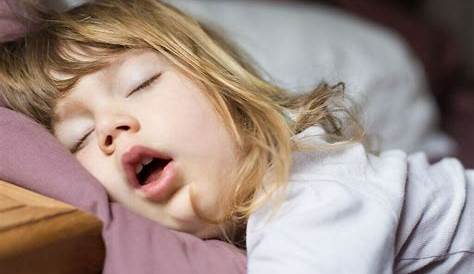 ¿Qué problemas causa dormir con la boca abierta? - Dental Parque