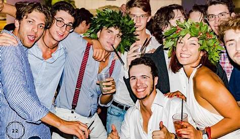 Cosa non deve mancare in una festa di laurea a Milano - Festa di Laurea