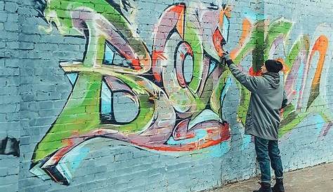 Cool Spray Paint Ideas That Will Save You A Ton Of Money: Graffiti Wall
