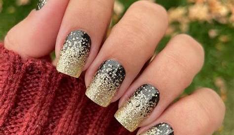 Accent Glitter Nails and More Trends to Try for New Year's Eve Modern