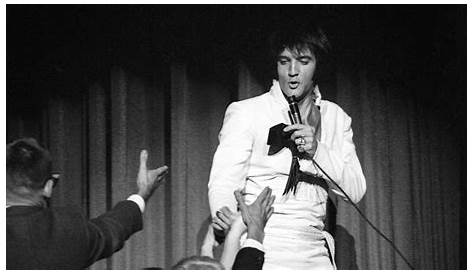 Elvis onstage at the International Hotel Las Vegas, 1969 | Elvis