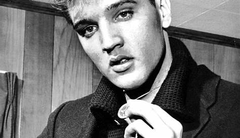 Elvis presley 1960s hi-res stock photography and images - Alamy