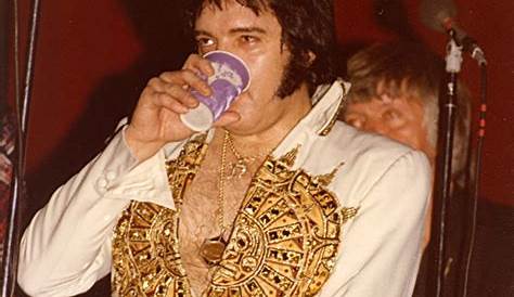 Elvis Presley Concert at Baltimore Civic Center (1977) - Ghosts of
