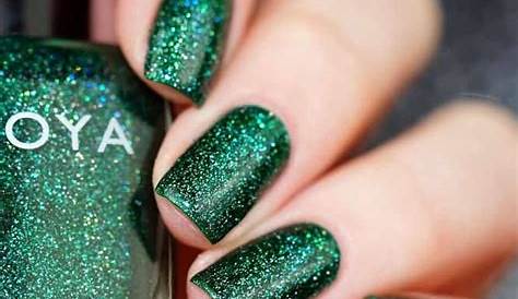 Emerald Green Glitter Nails & Green Shoes: Glittery Elegance