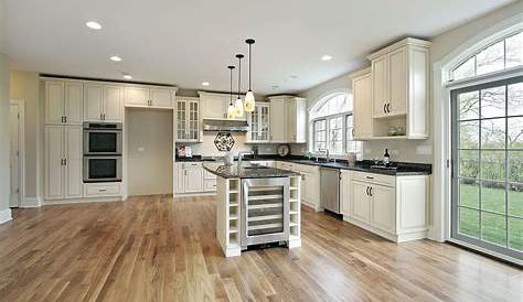 Kitchen engineered oak hardwood floors, painted quartz