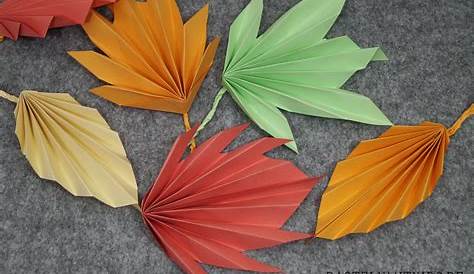 DIY: Herbstblätter aus Papier falten + Vorlage