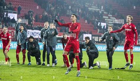 Excelsior laat onderuit bij FC Twente - Rijnmond