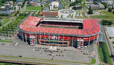 Football stadium expanded in stages - IAA Architecten